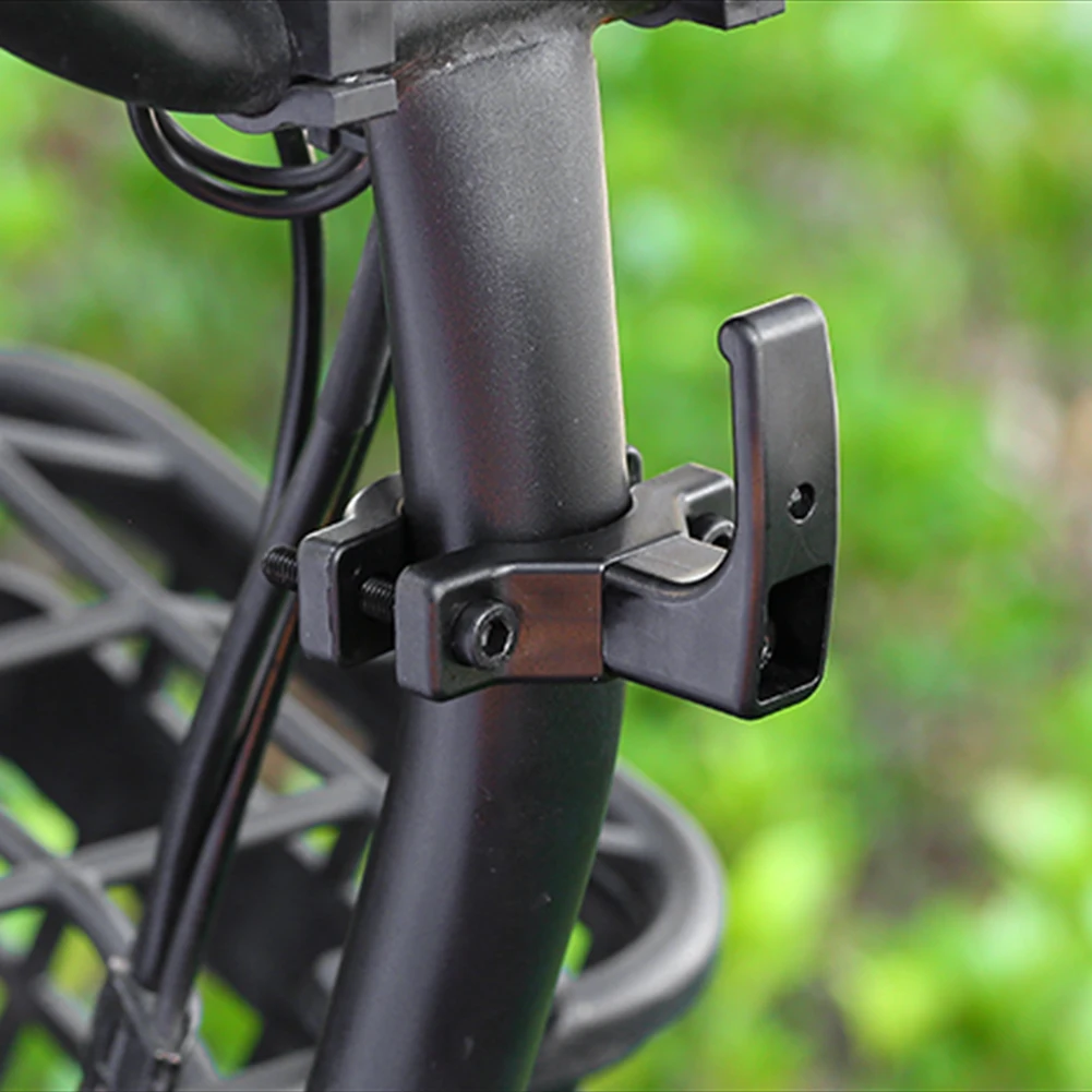 Haken Motorhelm Accessoires Op - Bicycle Helmet recensie en prijs